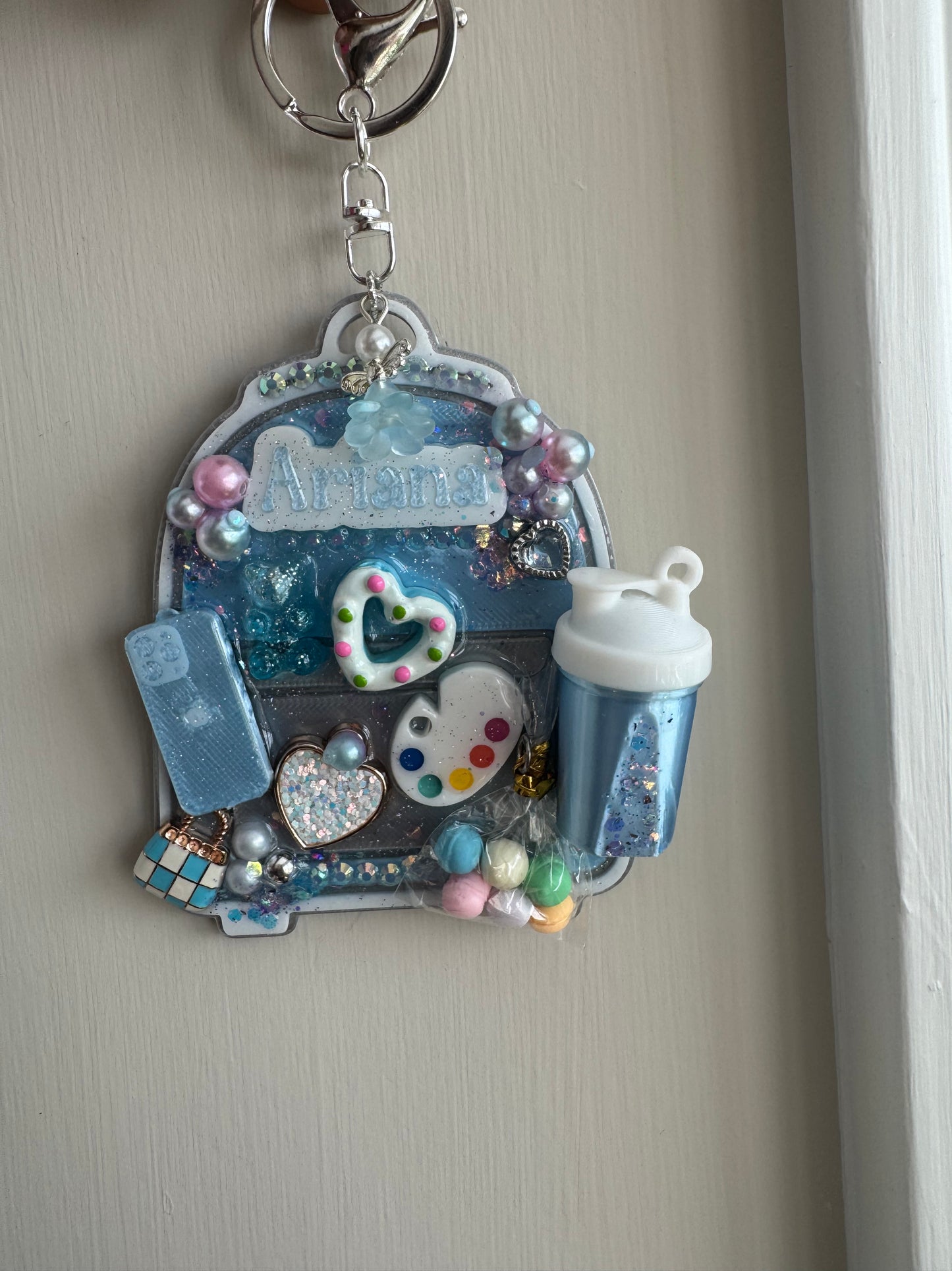 Creative Sparkle Clutter Keycharm ā Personalized Art Backpack Tag | Blue Glitter Artist Keychain | Cute Gift for Kids, Teens & Artists